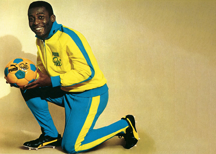 Imagen de Pelé con chándal y zapatos Puma